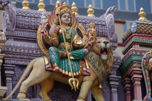 A statue of a lion and a girl in Singapore